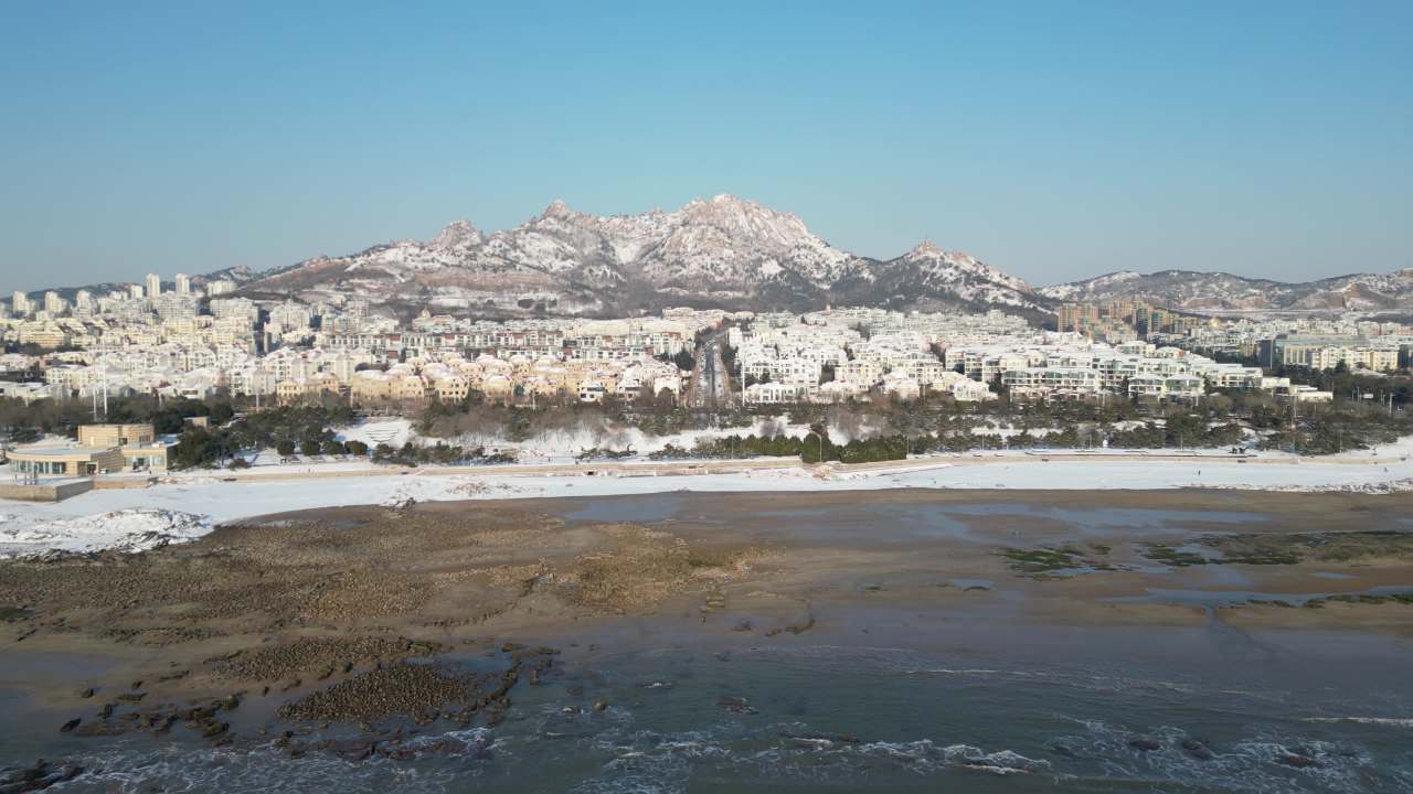 青岛石老人浴场海边雪景航拍 33