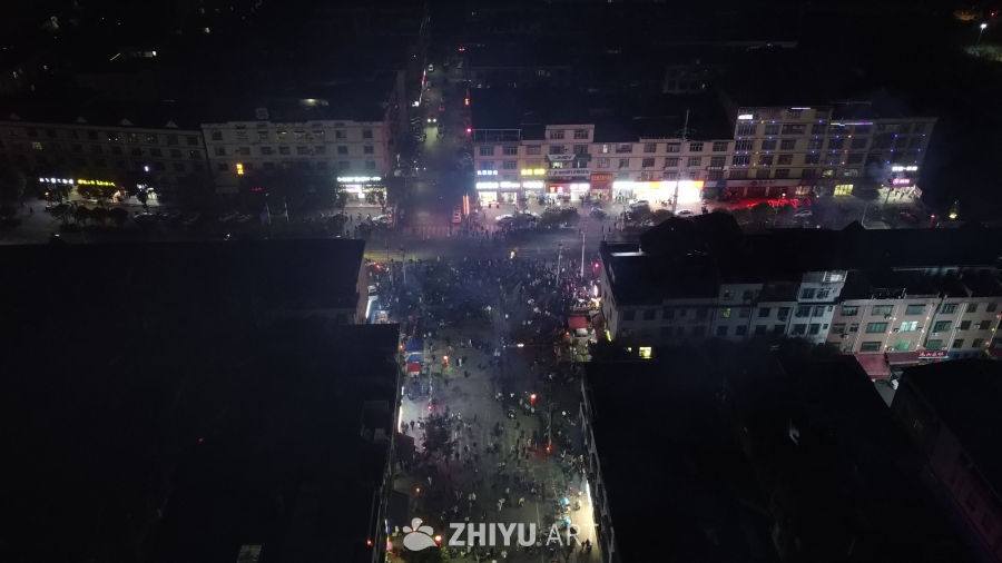 夜市繁华：城市的脉动