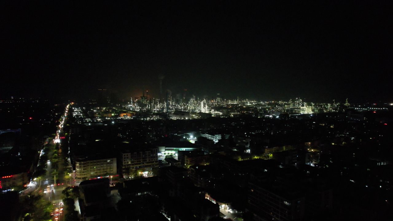 中国石化茂名石化工厂夜景航拍  