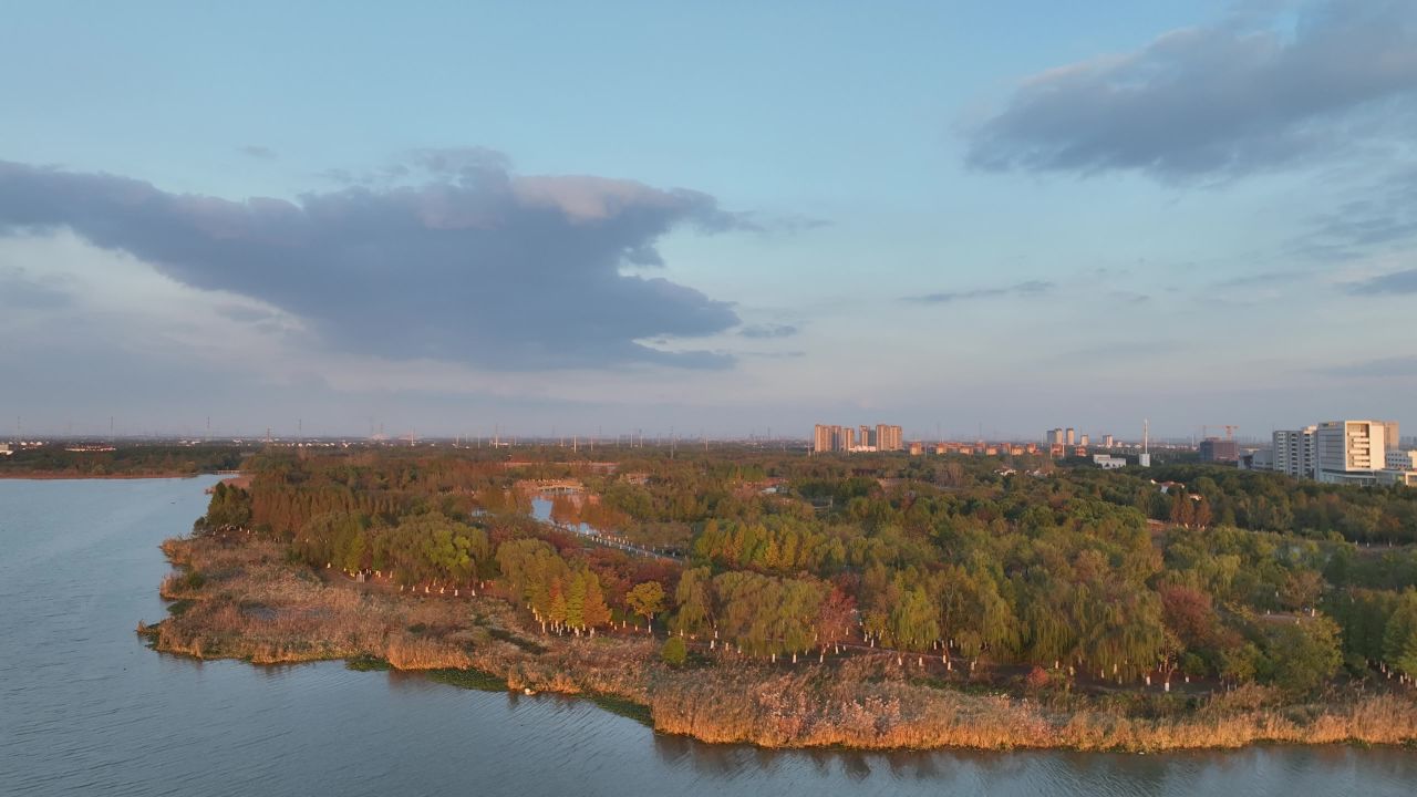航拍苏州阳澄湖日落大景 6