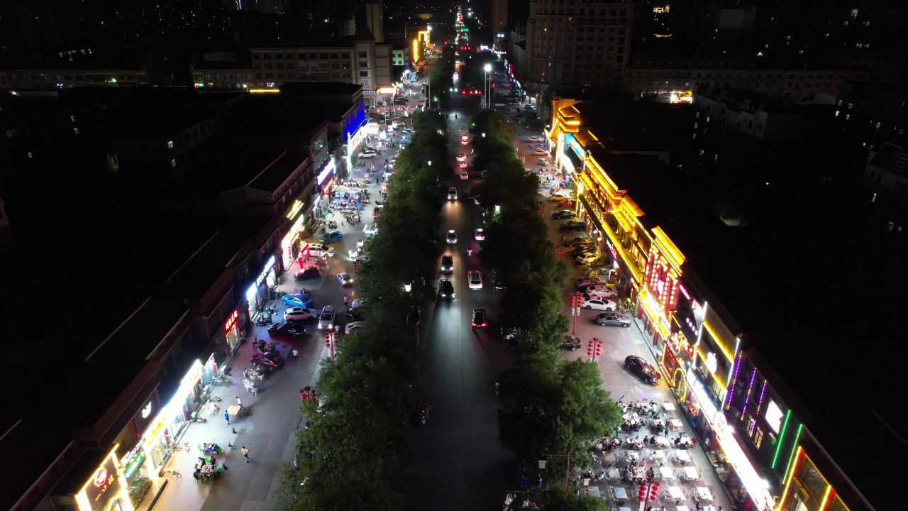 城市夜景人间烟火气息夜宵摊航拍山东东营 