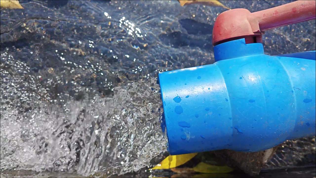 4K水池粗水管放水