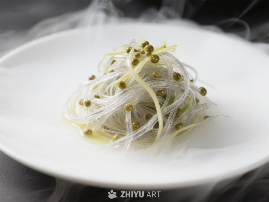 烟雾缭绕的透明面条配豆芽 1735