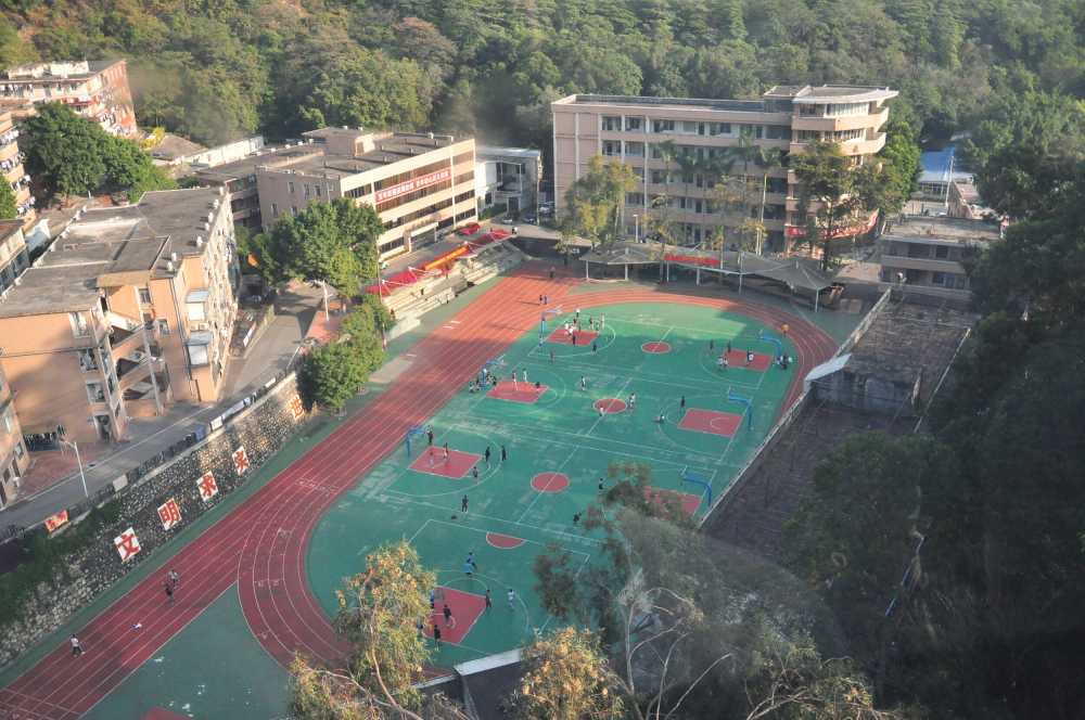 学校操场
