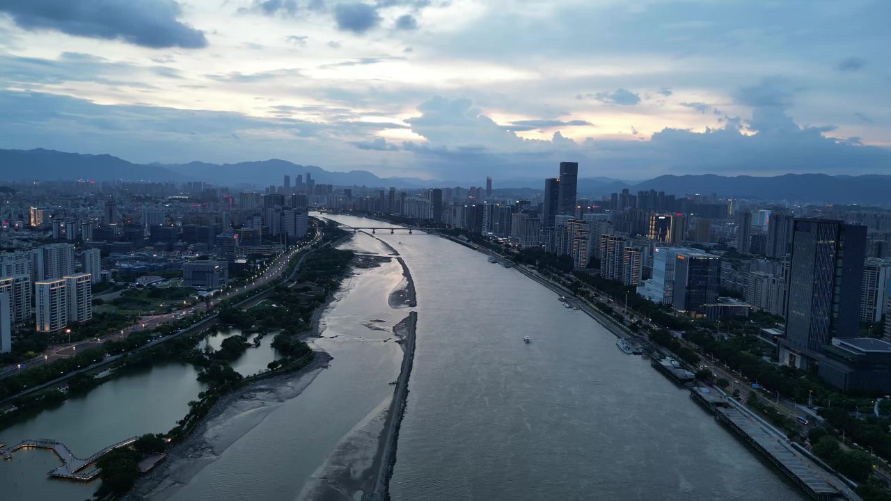 航拍福建福州闽江晚霞
