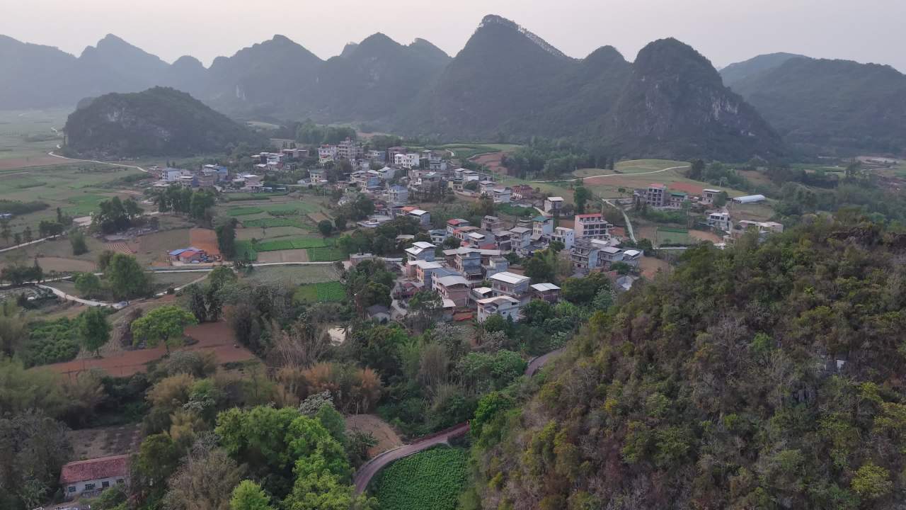河池 25