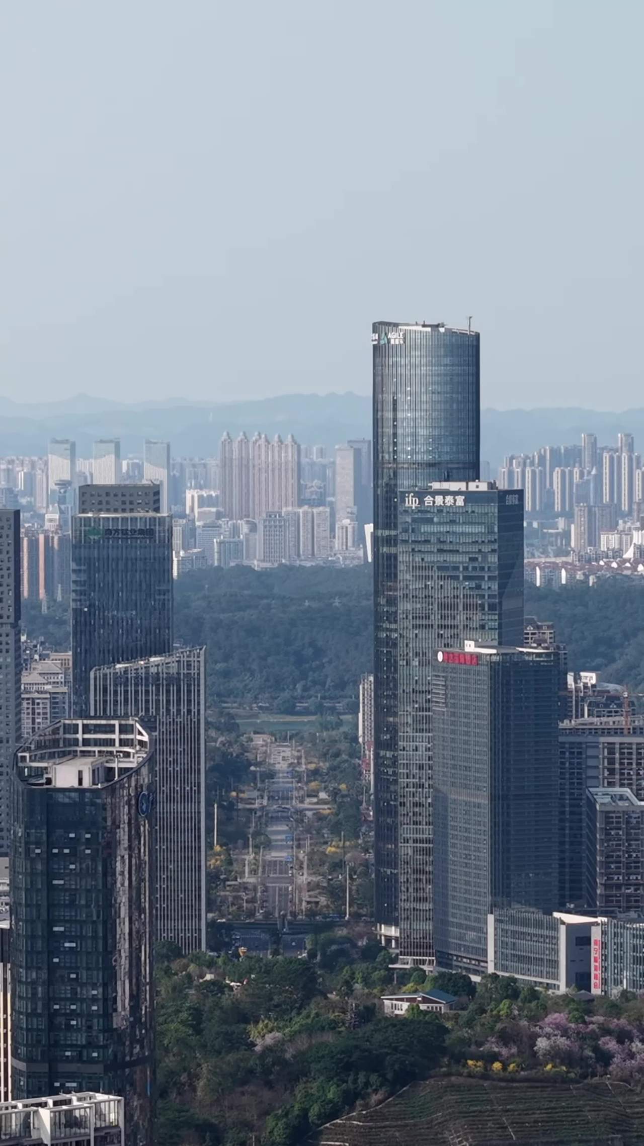 现代都市的壮丽景色