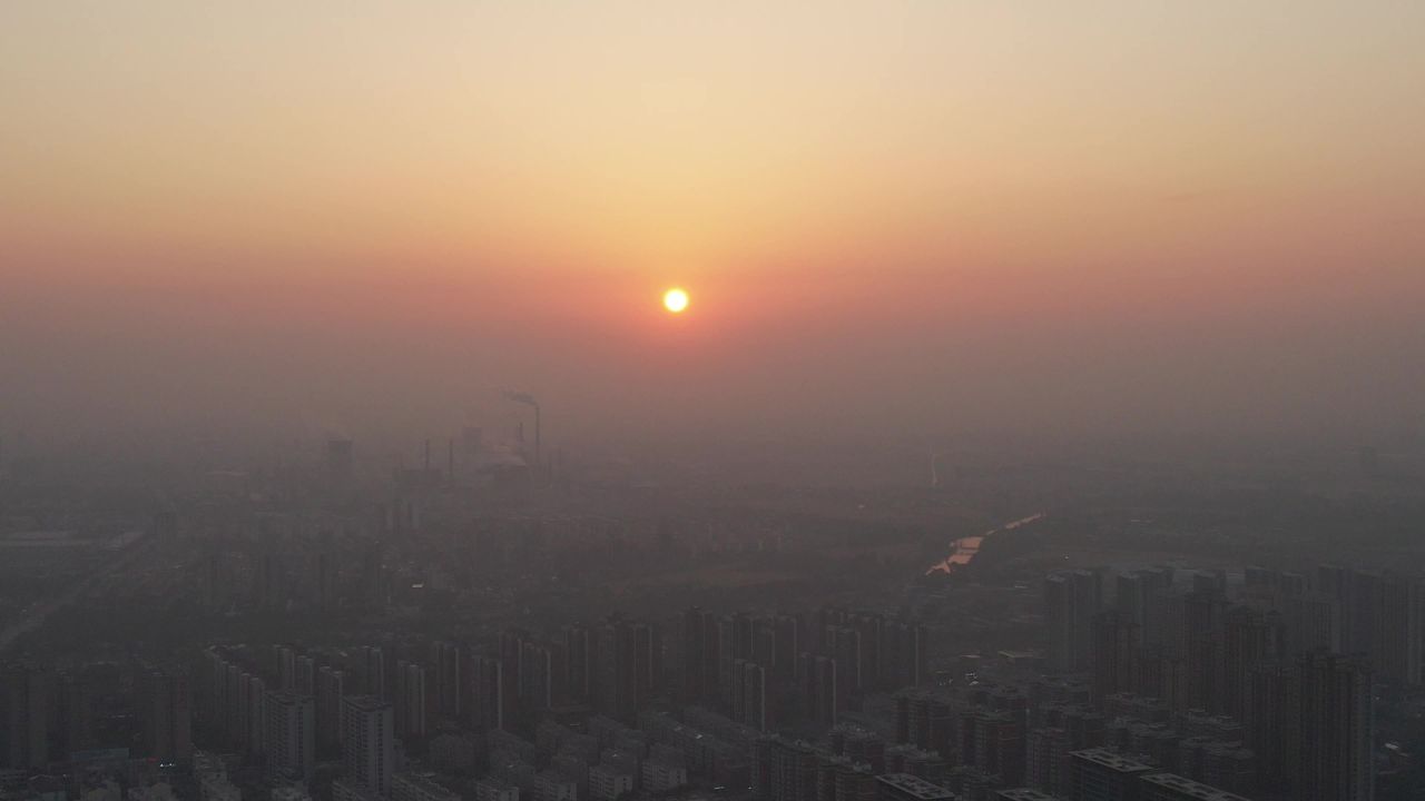 城市日落晚霞夕阳自然风光航拍  