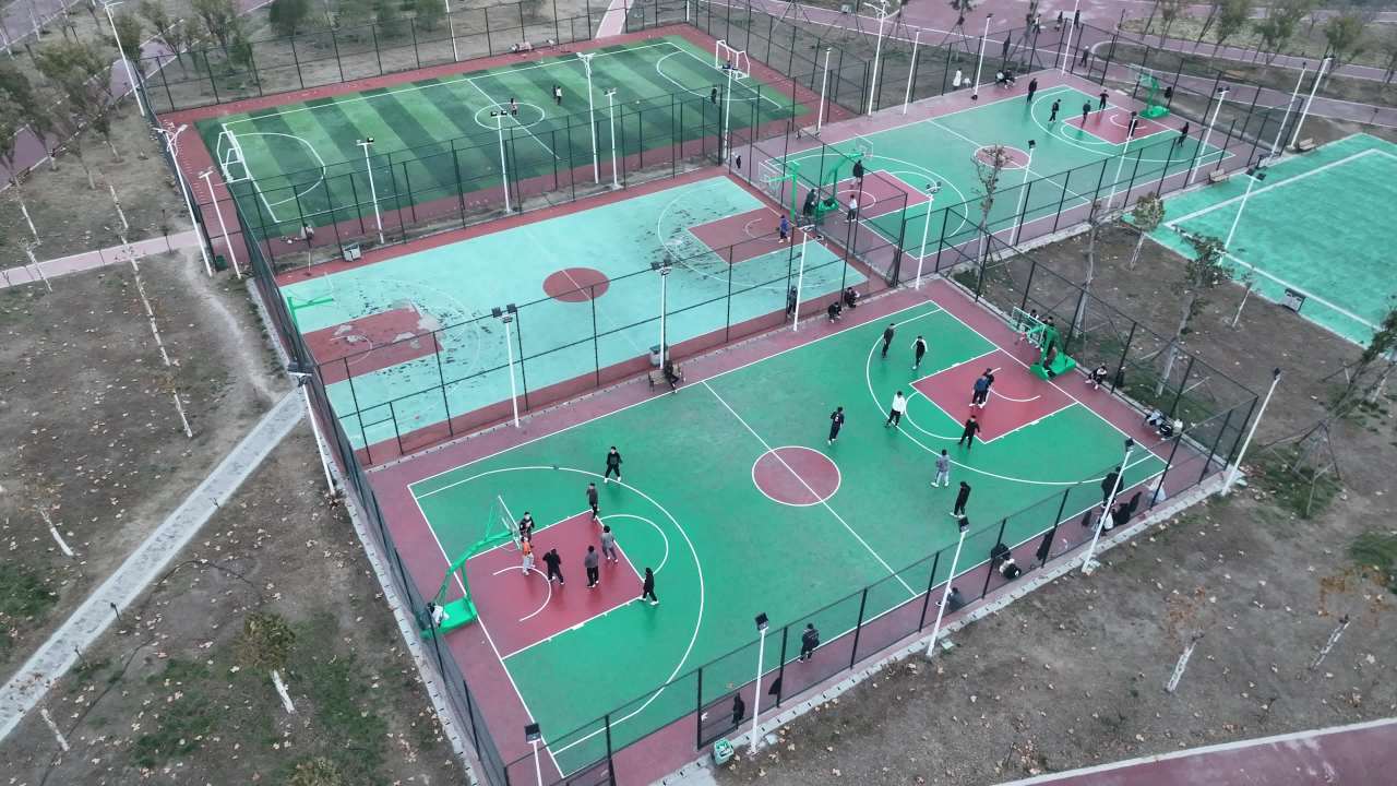 多场地户外运动乐园