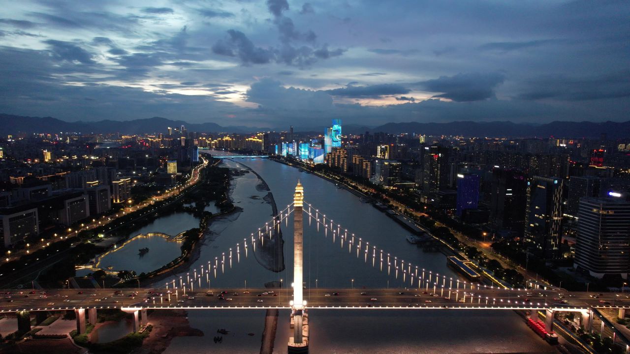 福建福州闽江大桥鼓山大桥夜景灯光航拍 