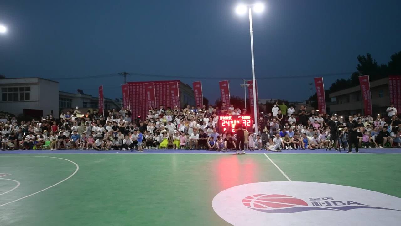 夜间社区篮球赛