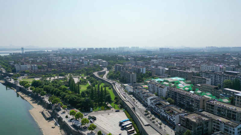 航拍湖北襄阳城市天际线