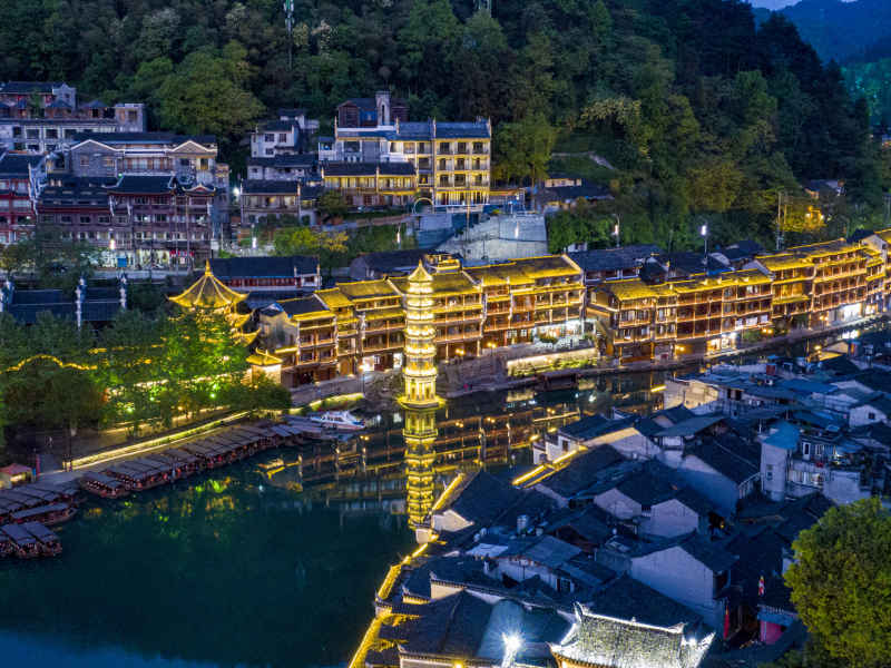 湖南湘西凤凰古城夜景