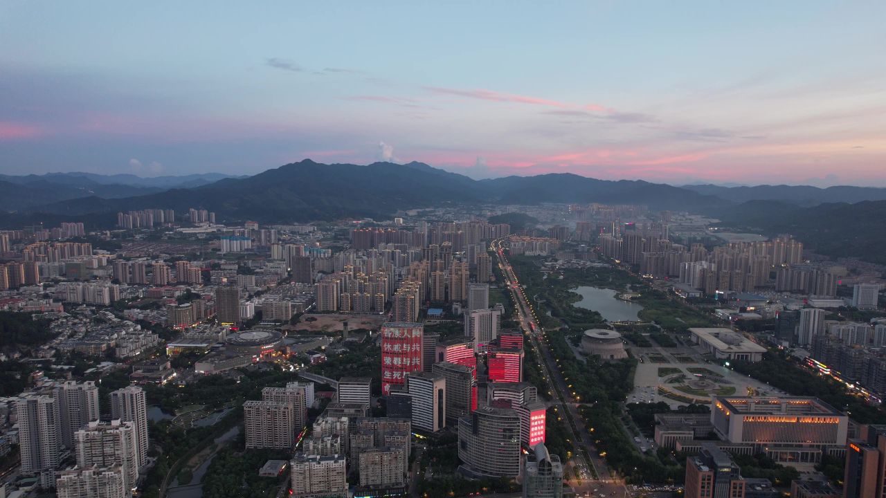 福建龙岩城市落日晚霞夕阳夜幕降临航拍 