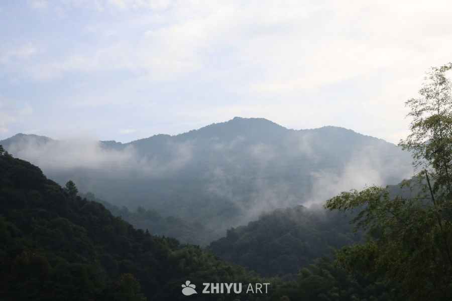 山间