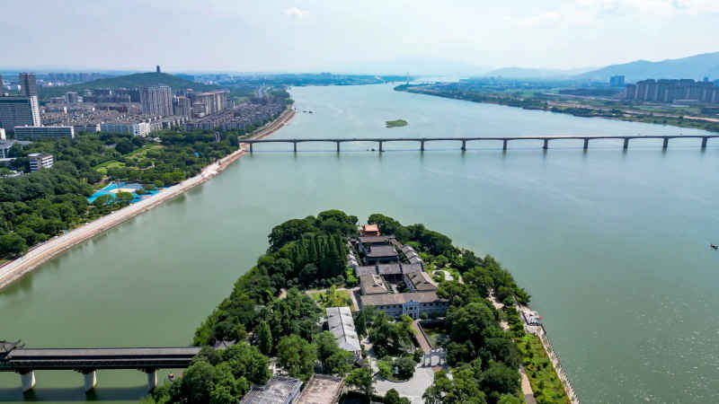 江西吉安城市风光旅游景区航拍图
