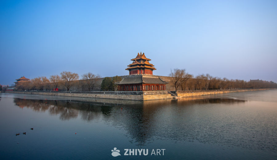 晨曦中的故宫角楼