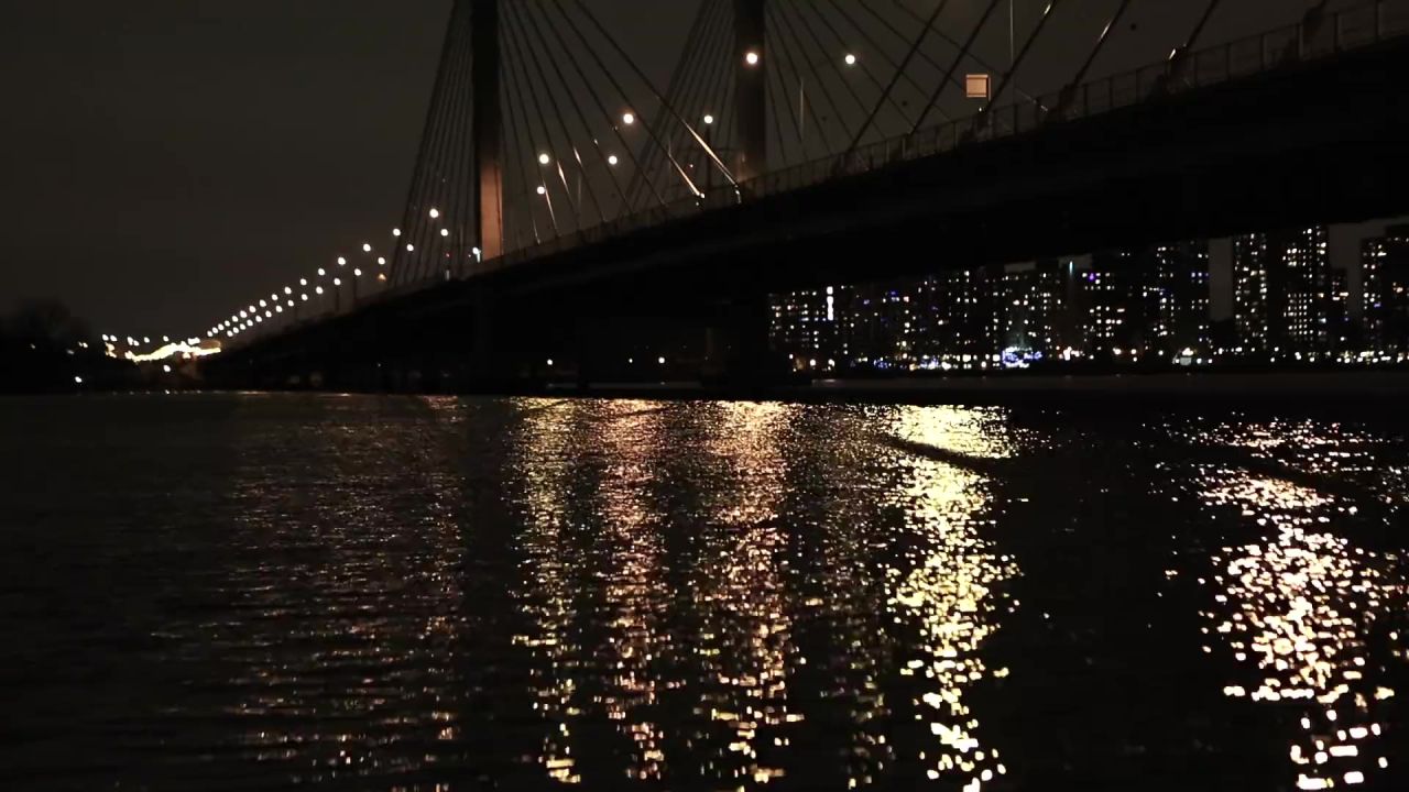 桥夜城市灯