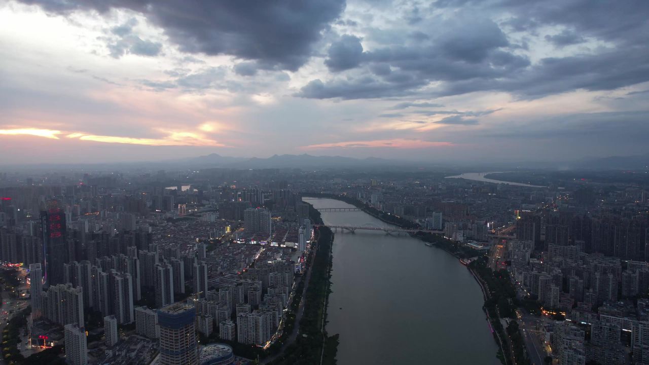 江西赣州城市晚霞夕阳西下夜幕降临航拍 