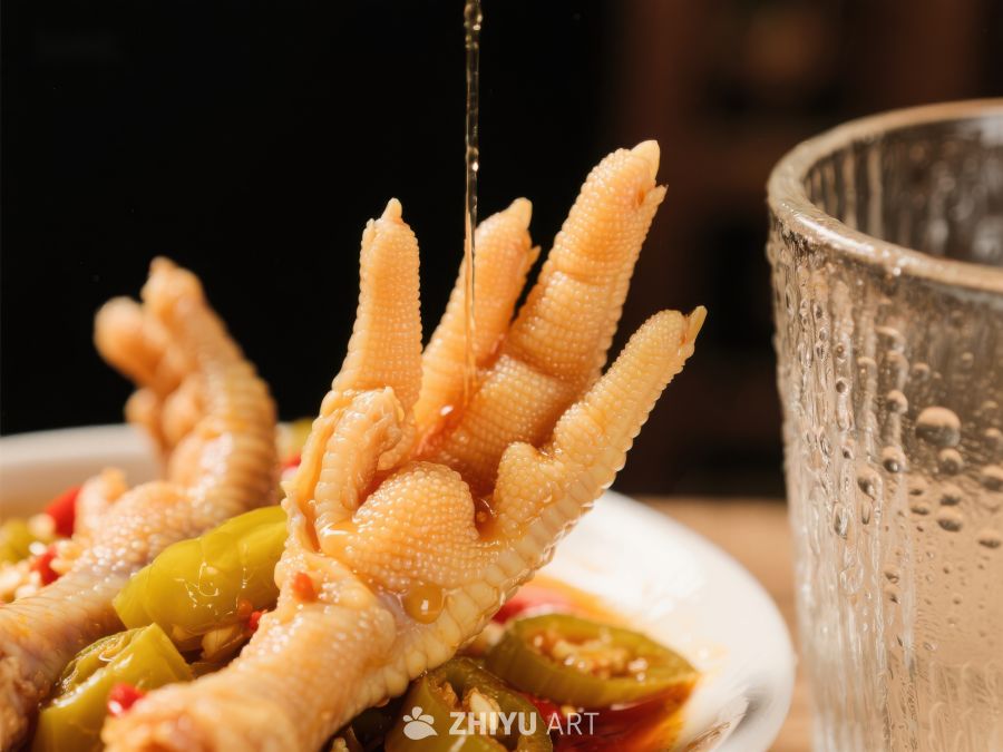 香辣鸡爪配青椒，美味佳肴 1583
