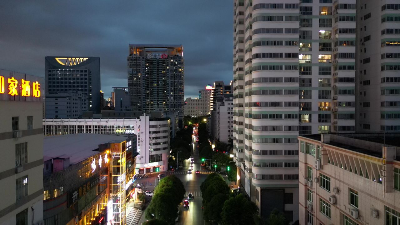 南宁航拍丨桂春路浅飞