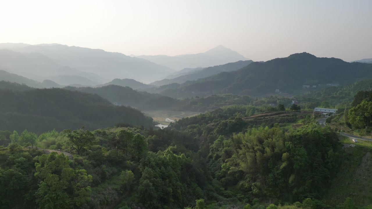 雾云山日出