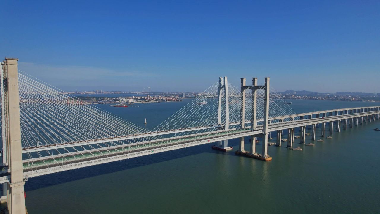 航拍泉州湾大桥建筑风光