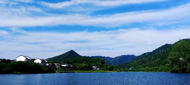 静谧山水