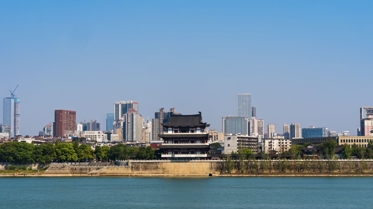 湖南长沙杜甫江阁大范围移动延时