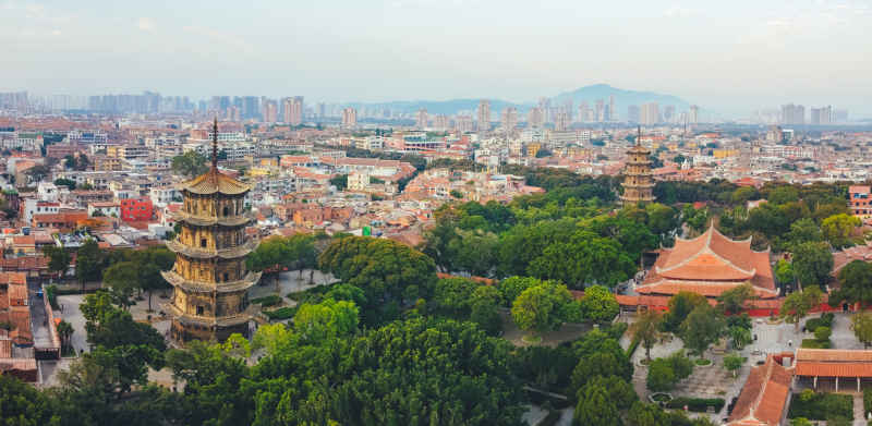航拍福建泉州古城区建筑风光 47