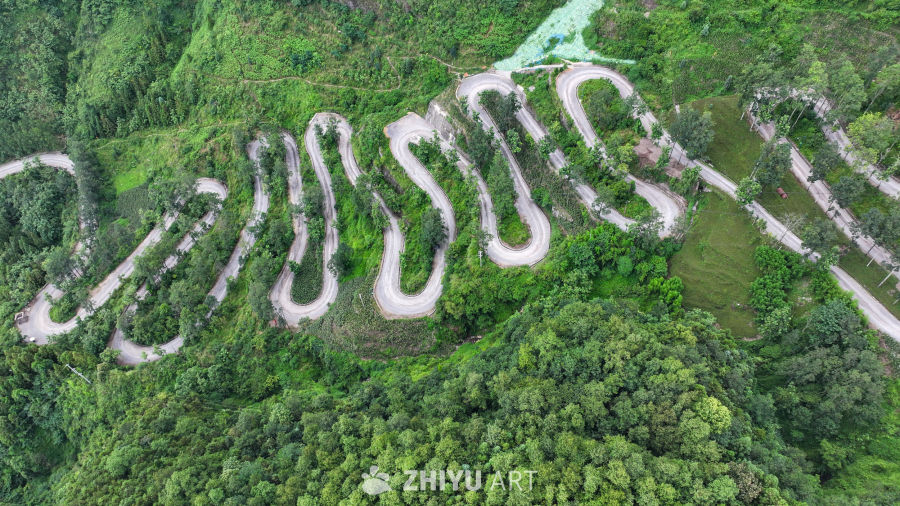 贵州晴隆二十四道拐公路 11