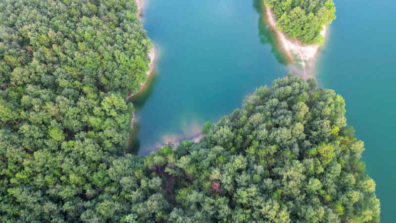 航拍湖北随州琵琶湖风景区