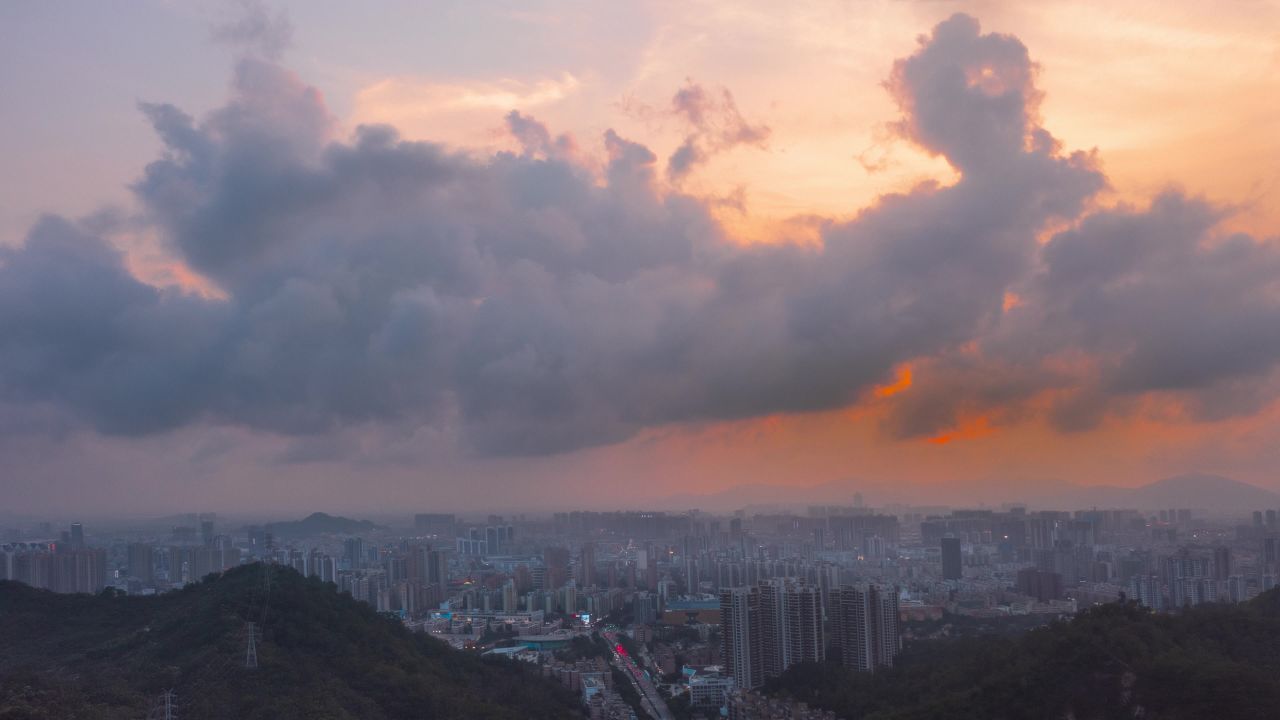 地标建筑上空昨天的云世界二柒