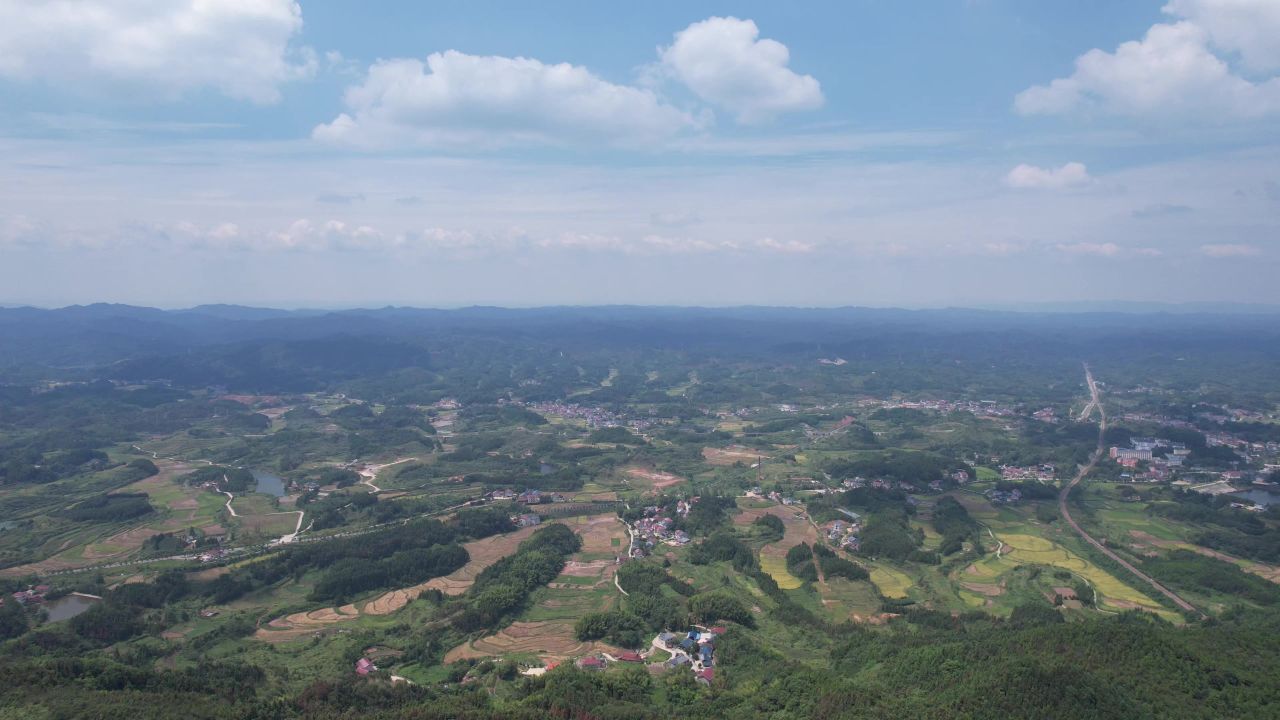 山川丘陵农田农业种植美丽乡村航拍 