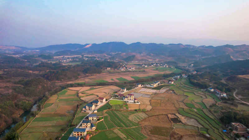 山川丘陵农田农业种植航拍图