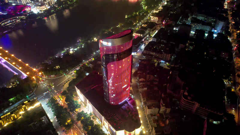 航拍广西柳州银泰城商业广场夜景  