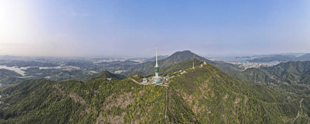 航拍山脉