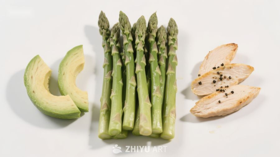 鳄梨芦笋鸡肉片健康食材组合