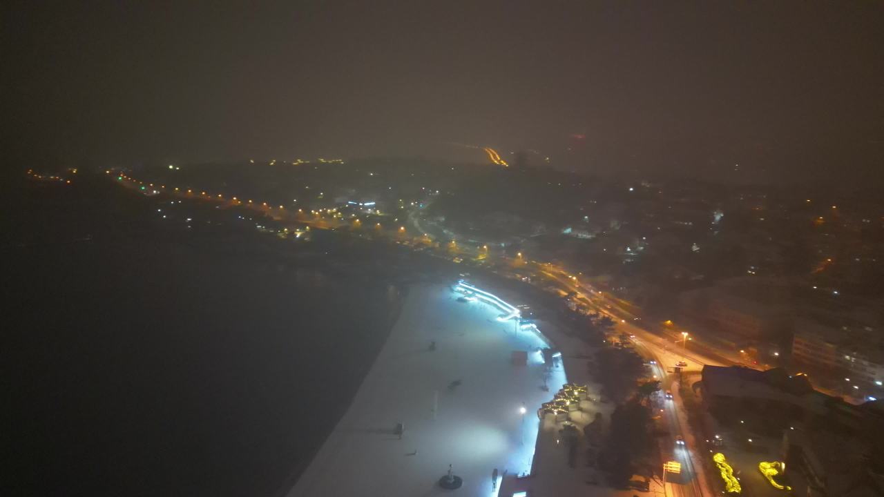 青岛老城区第一海水浴场夜景海边雪景航拍 1