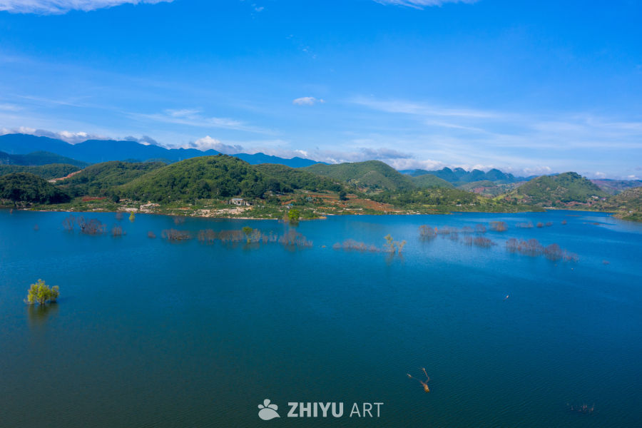 湖光山色的宁静之美