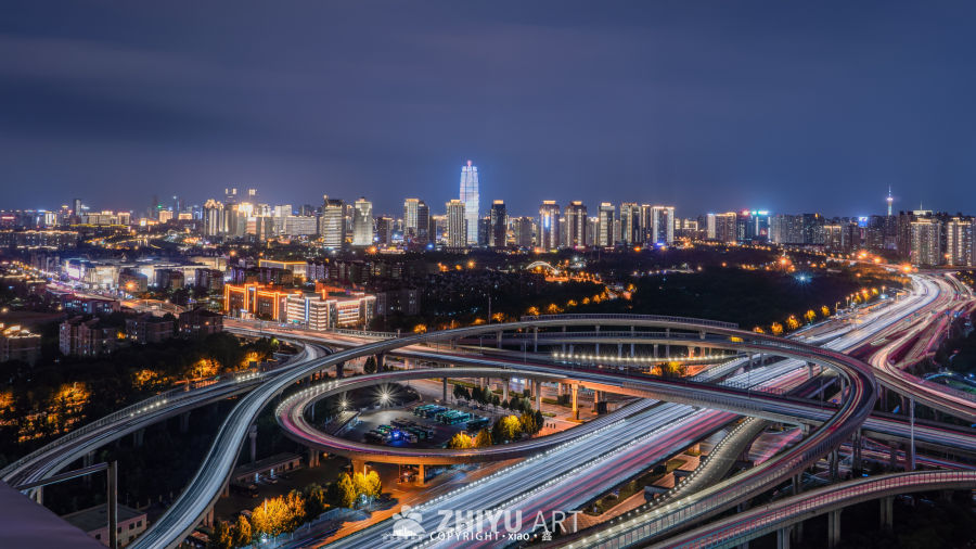 城市夜景高架桥车流
