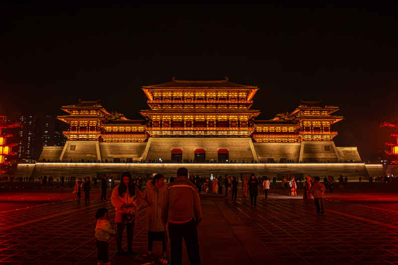 夜晚的应天门
