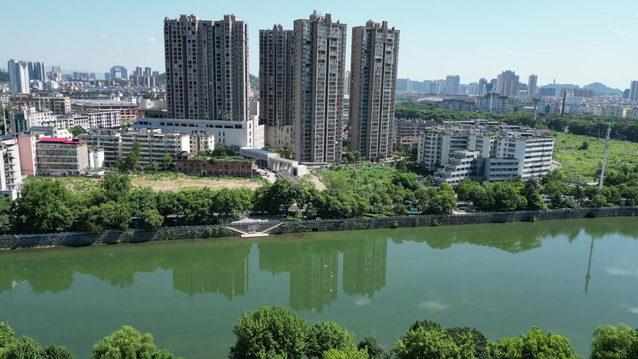 航拍江西宜春状元洲公园状元阁
