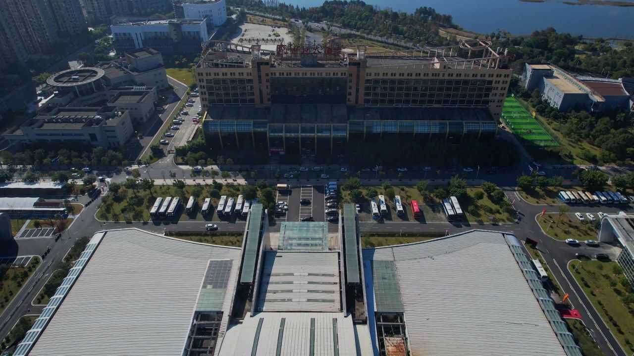 航拍宁德市会展中心景观
