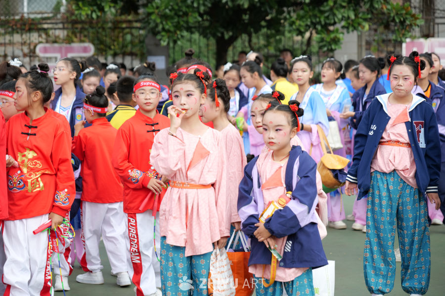 中小学生体育活动展示 175