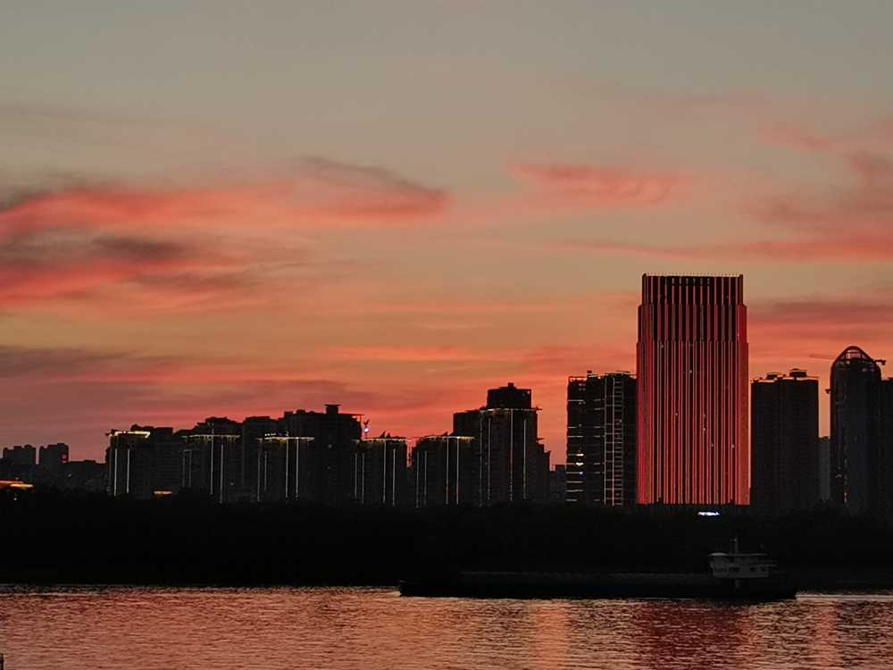 城市与夕阳