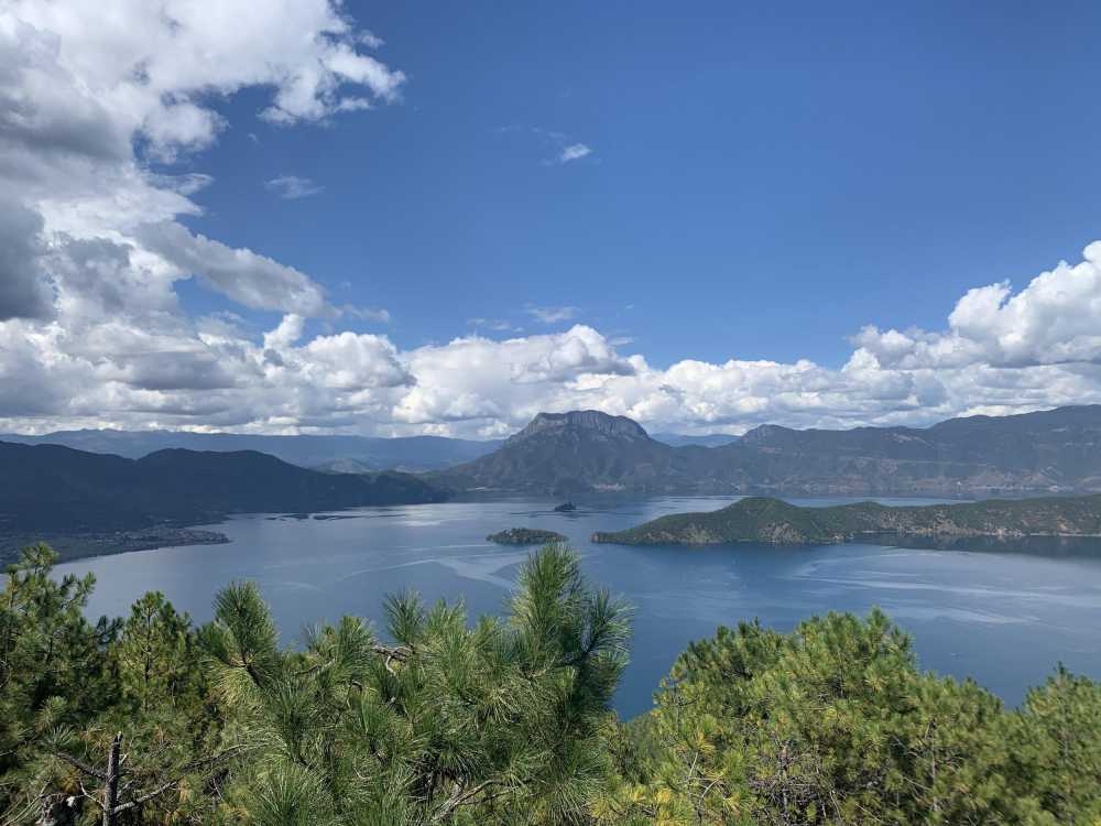 泸沽湖