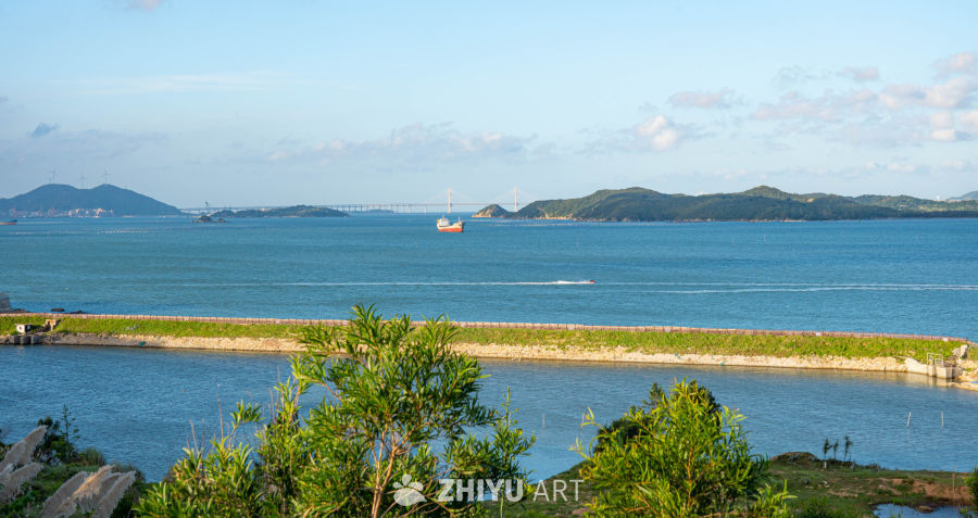 海天一色的宁静美景