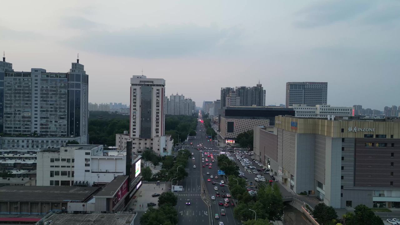 航拍山东淄博城市风光交通大道