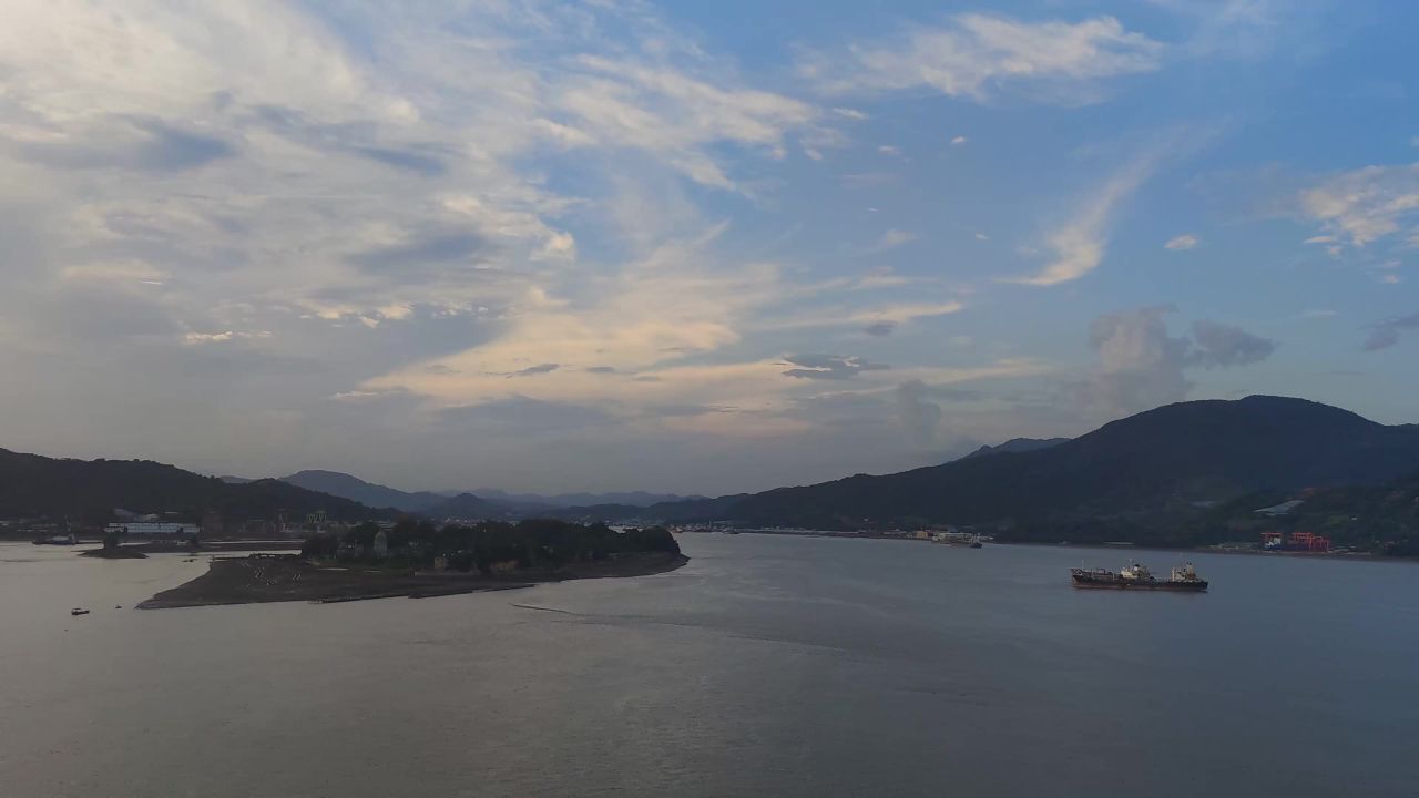 旅途高铁窗外风景一闪而过实拍 